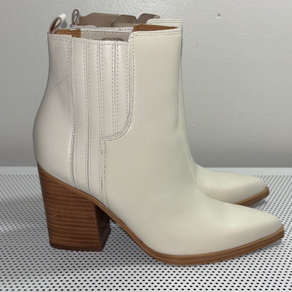 🆕 NWOT Marc Fisher Gadri Ivory Ankle Booties - Picture 3 of 8